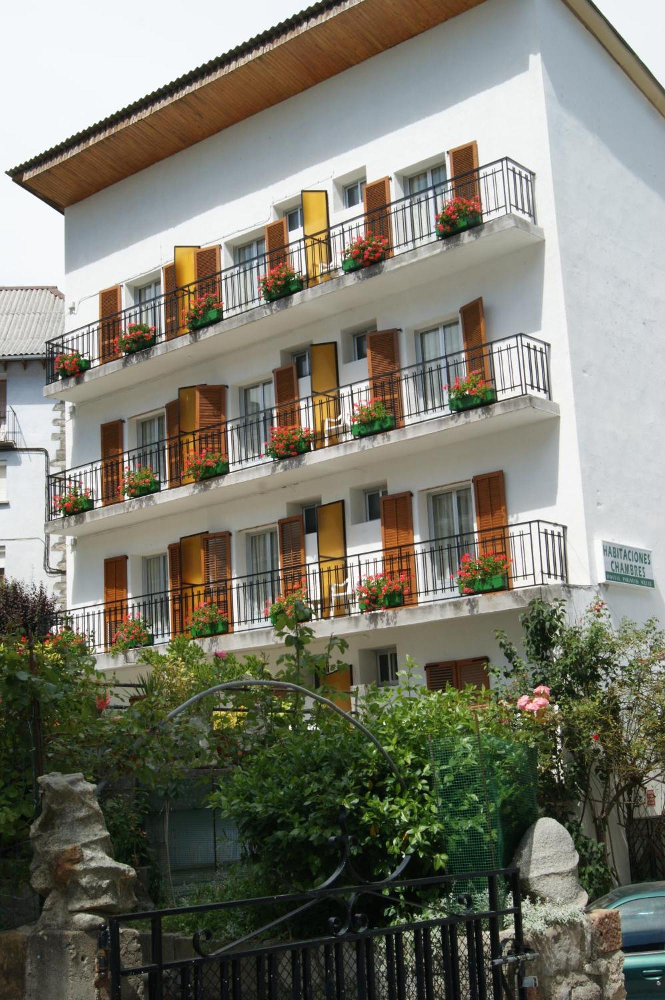 Hostal Pirineos Meliz Bielsa Luaran gambar