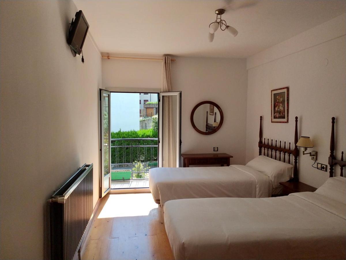 Hostal Pirineos Meliz Bielsa Luaran gambar